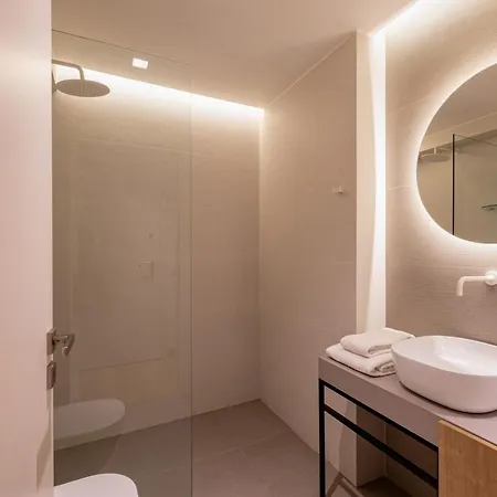 Earth Boutique Next To Stavros Niarchos Appartement *