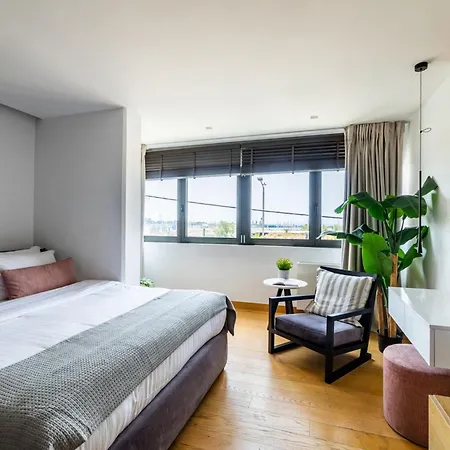 Earth Boutique Next To Stavros Niarchos Appartement *
