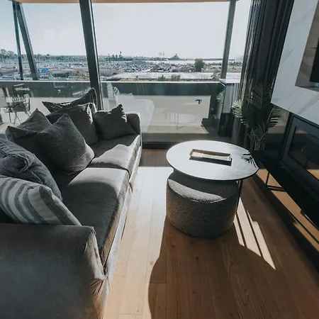 Appartement Earth Boutique Next To Stavros Niarchos